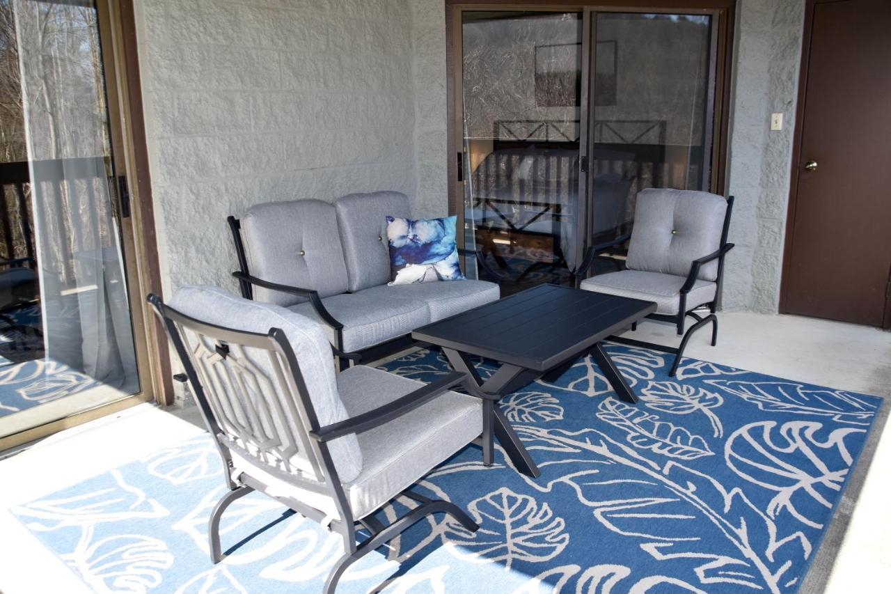 Ferienwohnung Cozy Mountain Getaway! Mountain Views! 2 Bed, 2 Bath, Sleeps 6 Gatlinburg Exterior foto