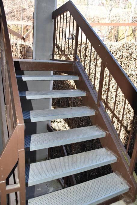 Ferienwohnung Cozy Mountain Getaway! Mountain Views! 2 Bed, 2 Bath, Sleeps 6 Gatlinburg Exterior foto